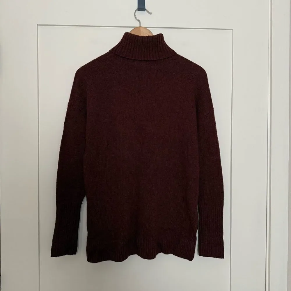 J Crew Sweater Womens Sz S Burgundy Knit Turtleneck Side Slit Wool Blend Preppy